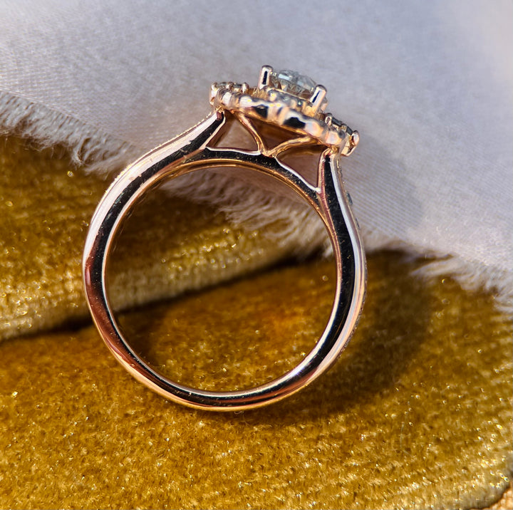 1.00 Carat tw Diamond Oval Center Engagement Ring in Rose Gold