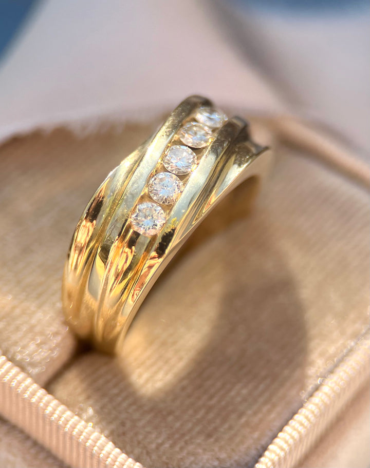 Hefty 1/2 Carat tw Diamond Ring in 14k Yellow Gold