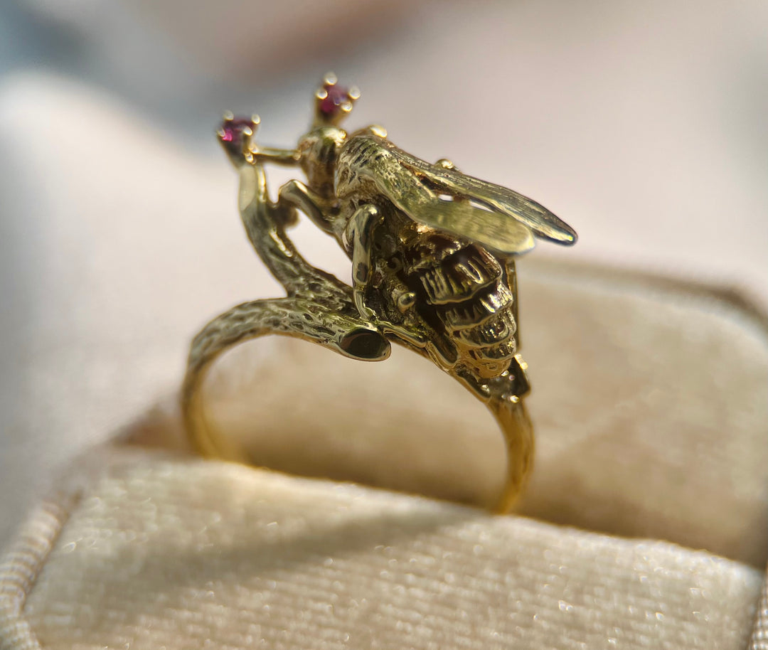 Vintage Bee Insect Ring with Ruby Accent in 14k Yellow Gold