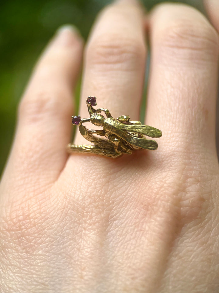 Vintage Bee Insect Ring with Ruby Accent in 14k Yellow Gold
