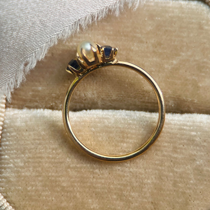 Art Deco Sapphire and Pearl Ring in 14k Yellow Gold