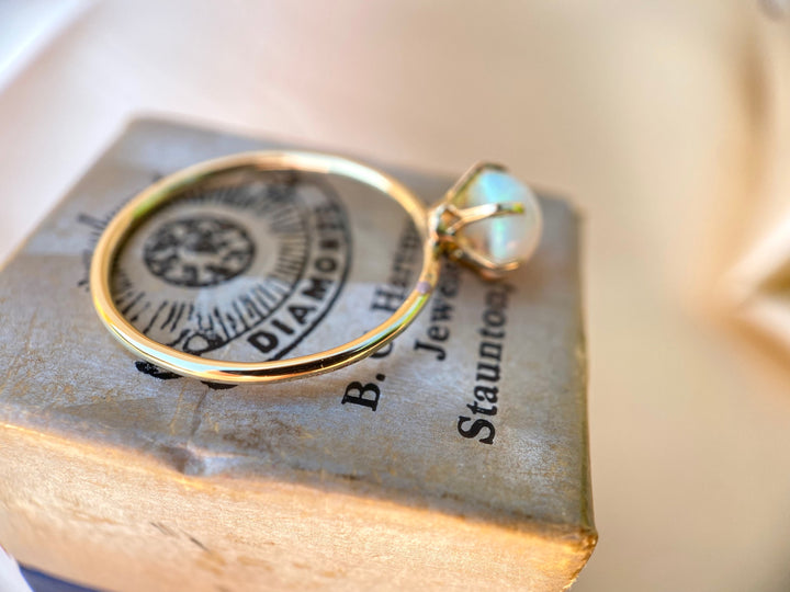 Vintage Simple Opal Ring in 14k Yellow Gold