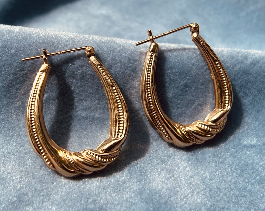Detailed Twist 1” Hoops in 14k Yellow Gold