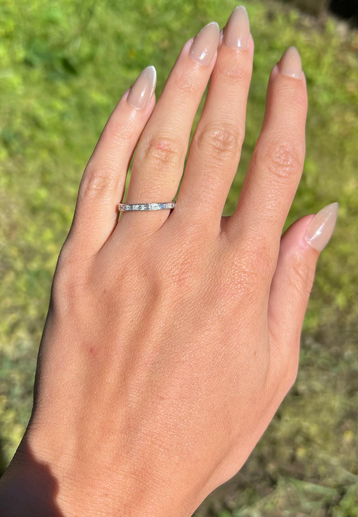 Calibré Art Deco Diamond Platinum Band
