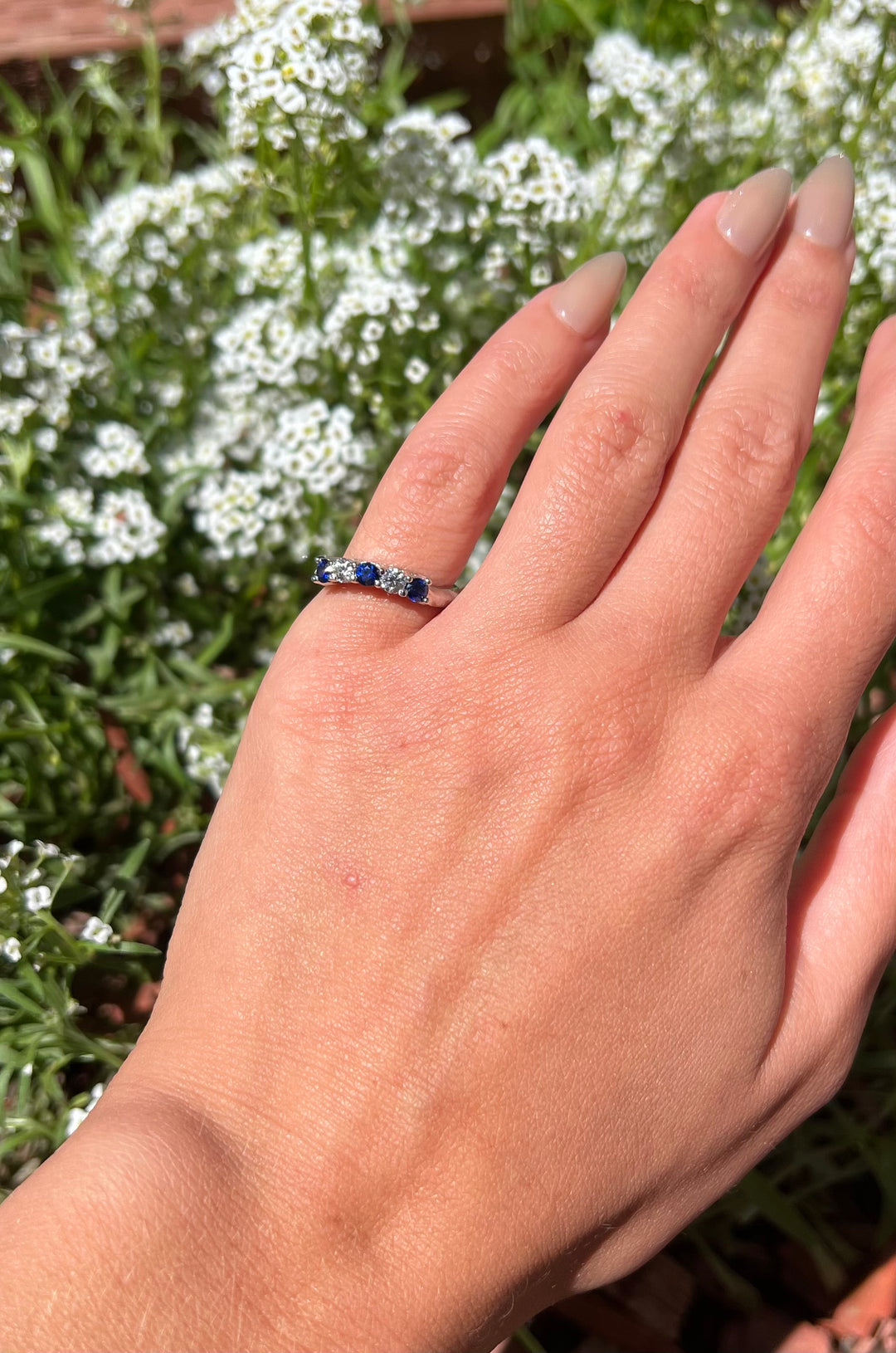 Shining Star Sapphire And Diamond Curved Band Set In Platinum