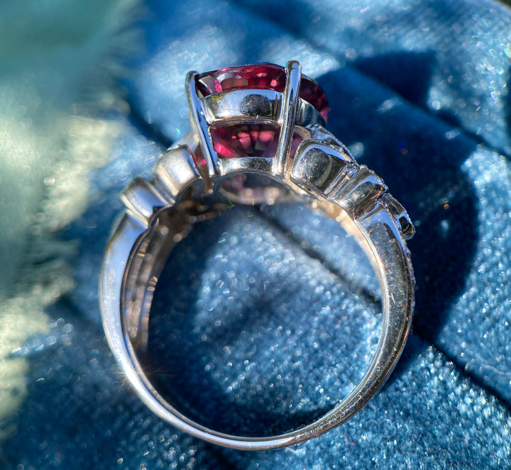 Violet Spinel And Diamond Ring in 18k White Gold 7.73tcw