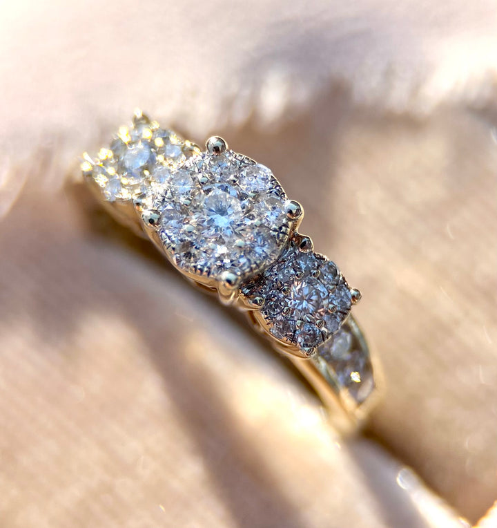 Sparkler! Estate 3/4 Carat tw Diamond Ring in 14k Yellow Gold