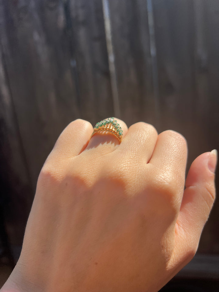 Vintage Starlight And Moss Emerald and Diamond Ring in 14k Yellow Gold