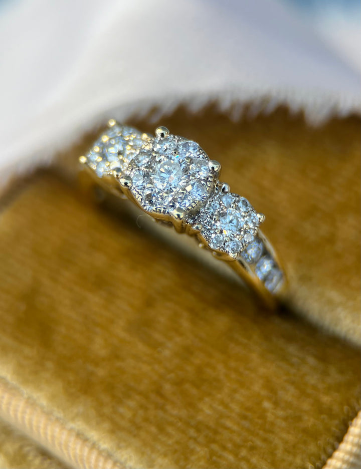 Sparkler! Estate 3/4 Carat tw Diamond Ring in 14k Yellow Gold