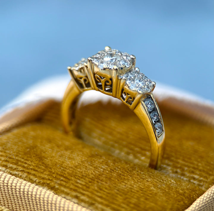 Sparkler! Estate 3/4 Carat tw Diamond Ring in 14k Yellow Gold