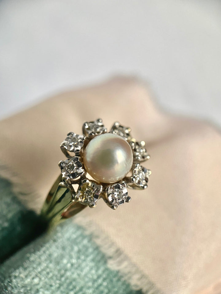 Daisy Pearl Ring with Single Cut Diamonds in 14k Yellow Gold