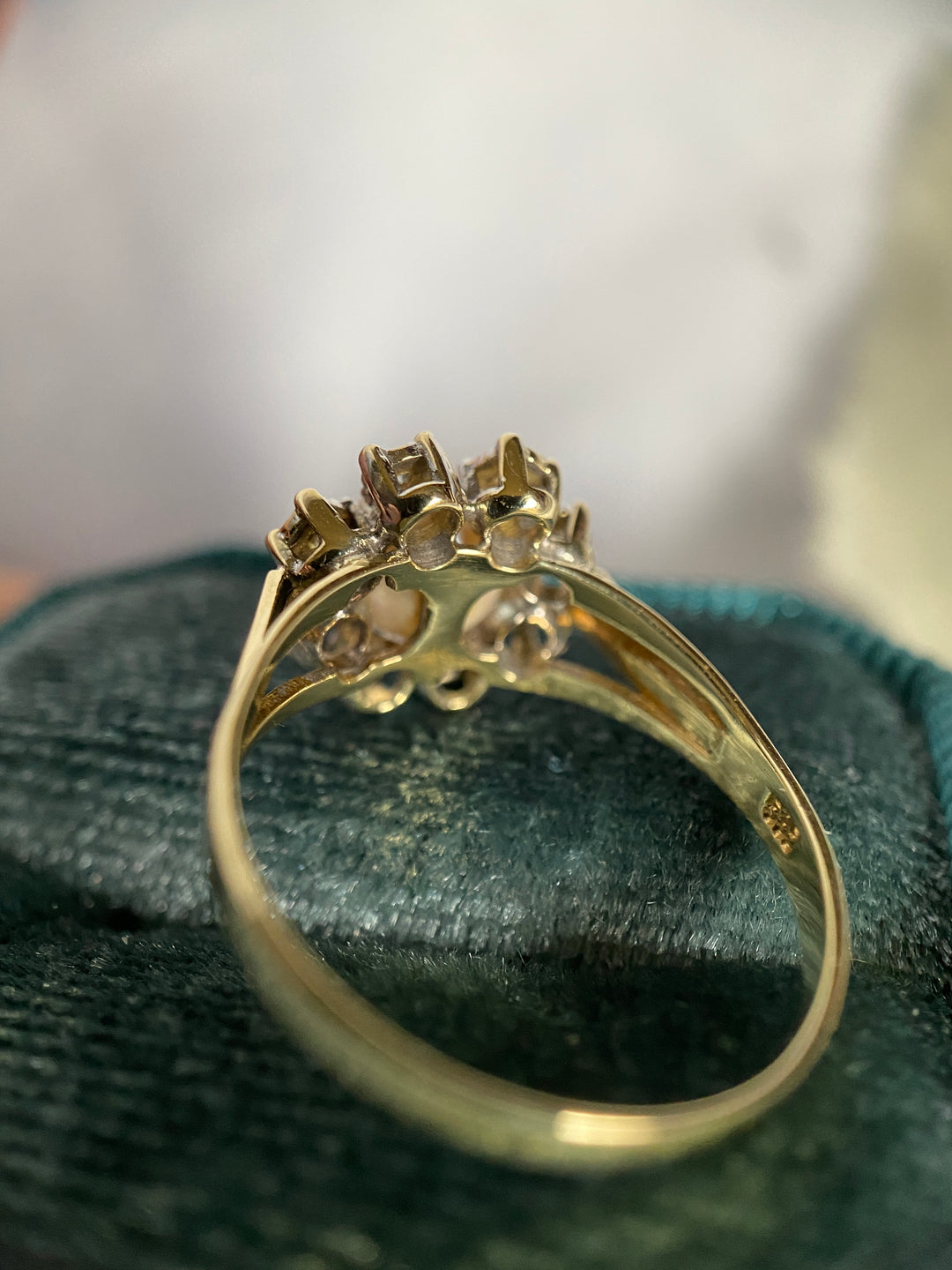 Daisy Pearl Ring with Single Cut Diamonds in 14k Yellow Gold