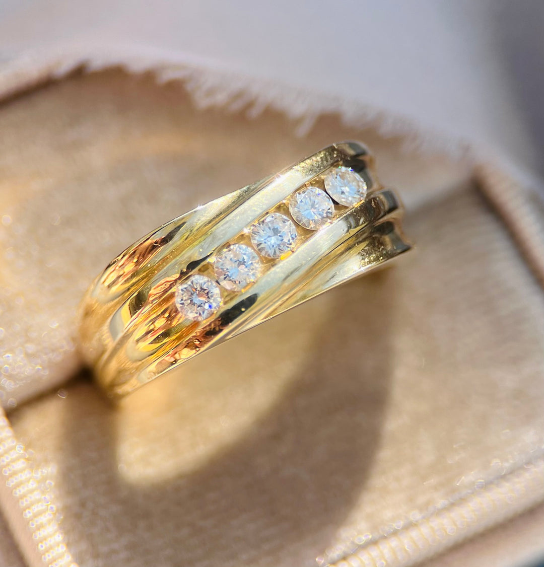 Hefty 1/2 Carat tw Diamond Ring in 14k Yellow Gold