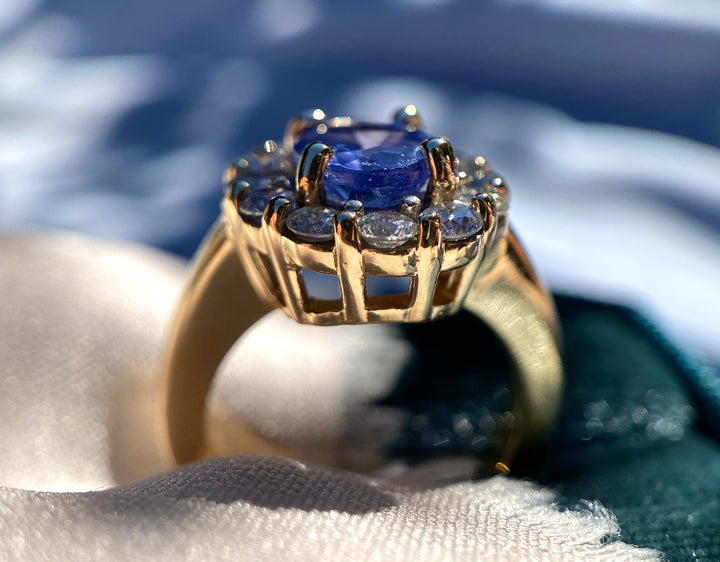 90’s Vintage Lavender Tanzanite and Diamond Ring in 14k Yellow Gold with TCW: 2.48