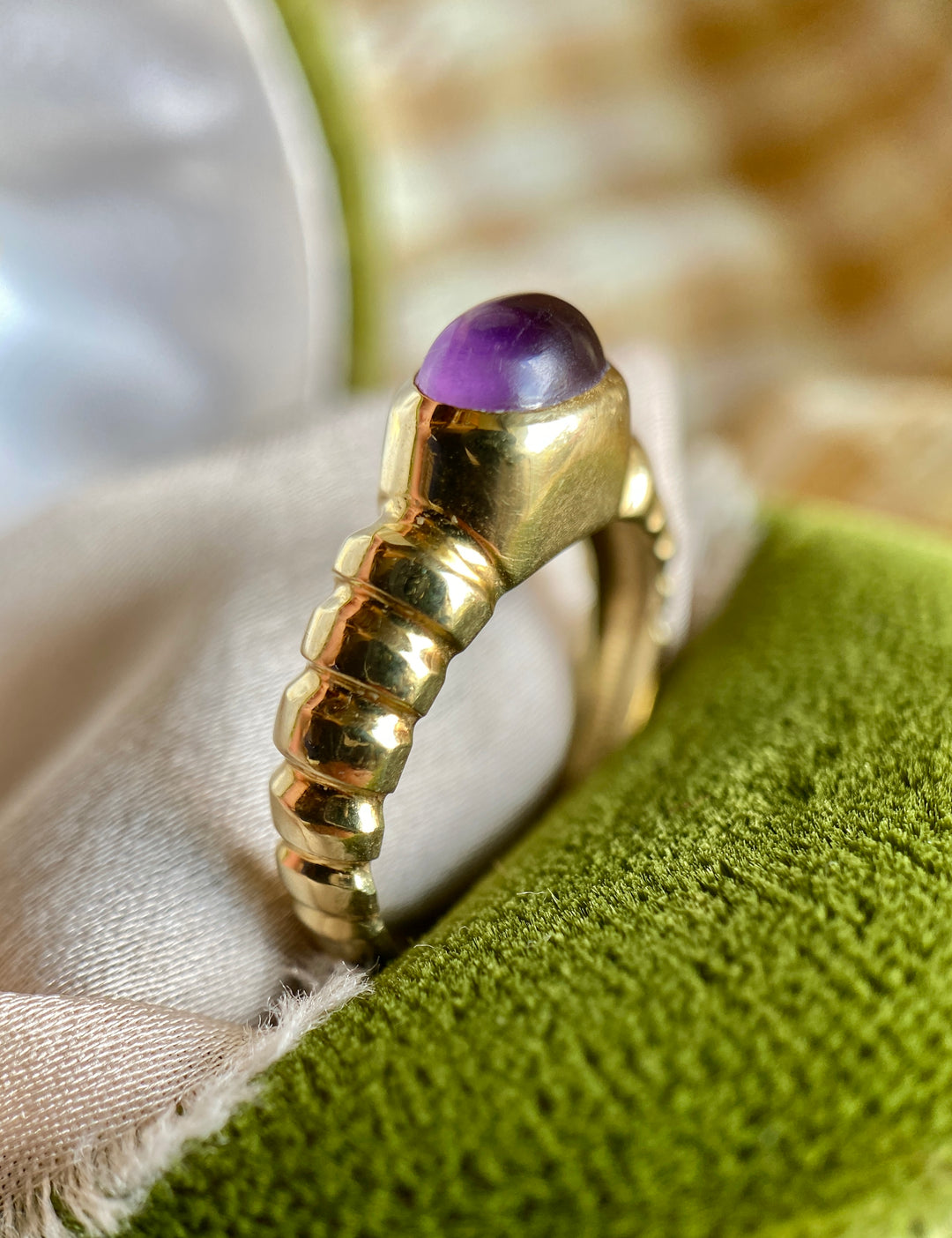Vintage Lavender Amethyst Bezel Ring in 14k Gold