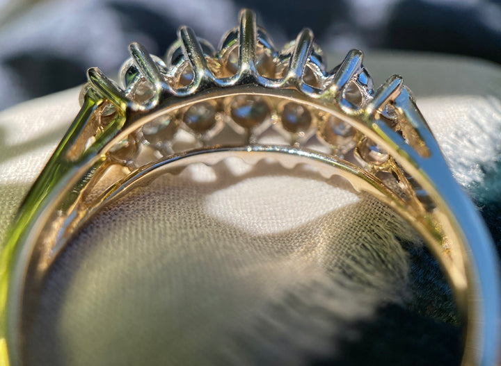 Bright Sky 90’s Vintage Diamond Ring in 14k Gold