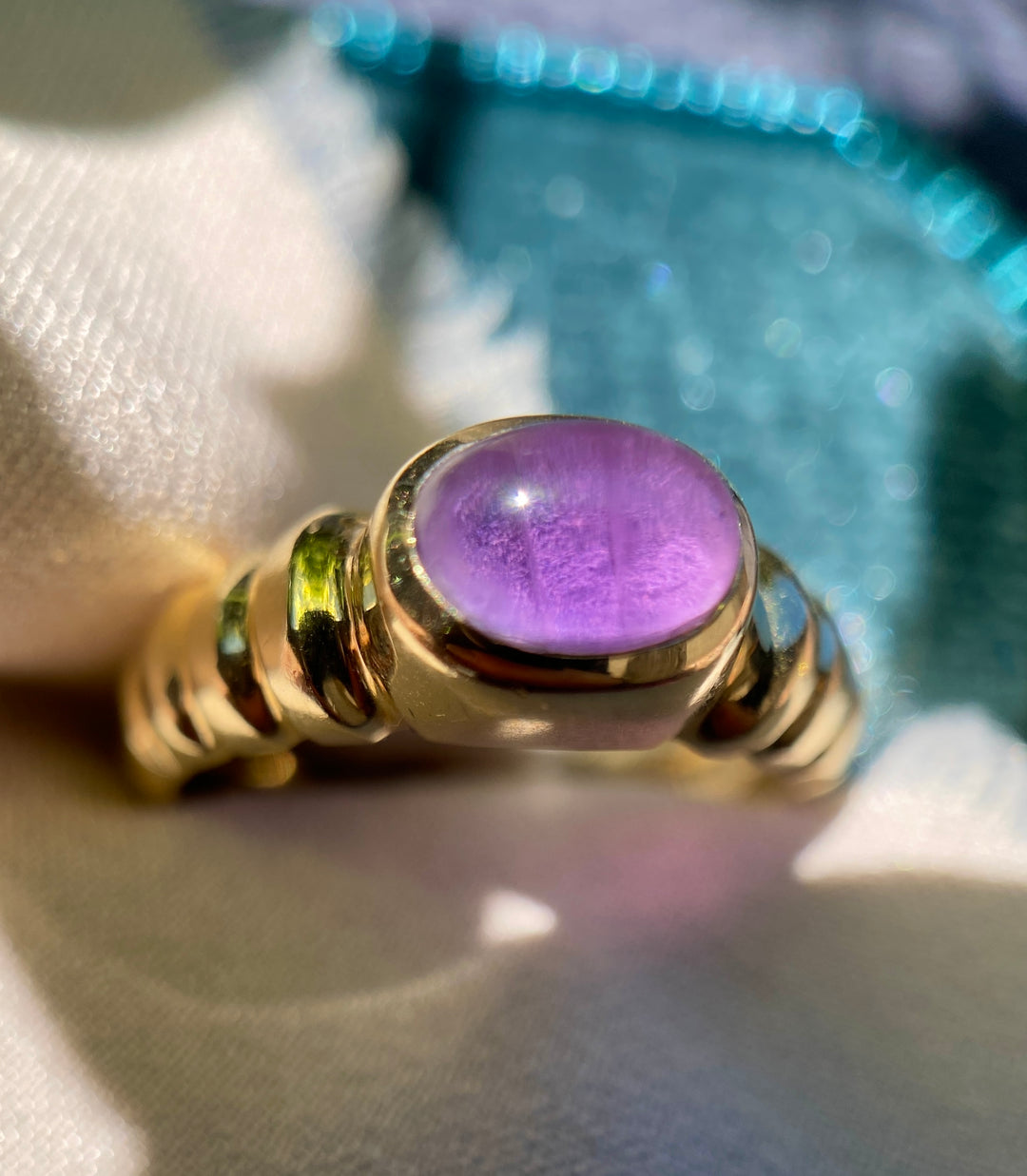 Vintage Lavender Amethyst Bezel Ring in 14k Gold