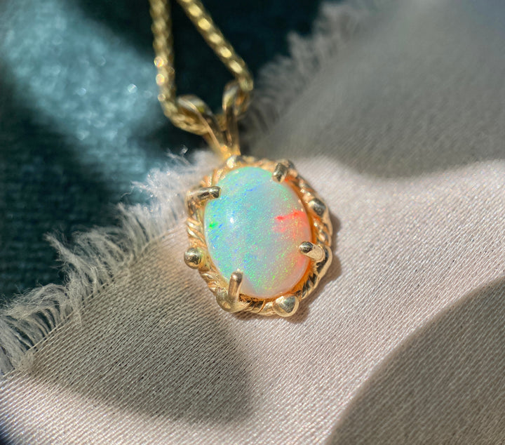 Vintage 90’s Opal Pendant in 14k Yellow Gold