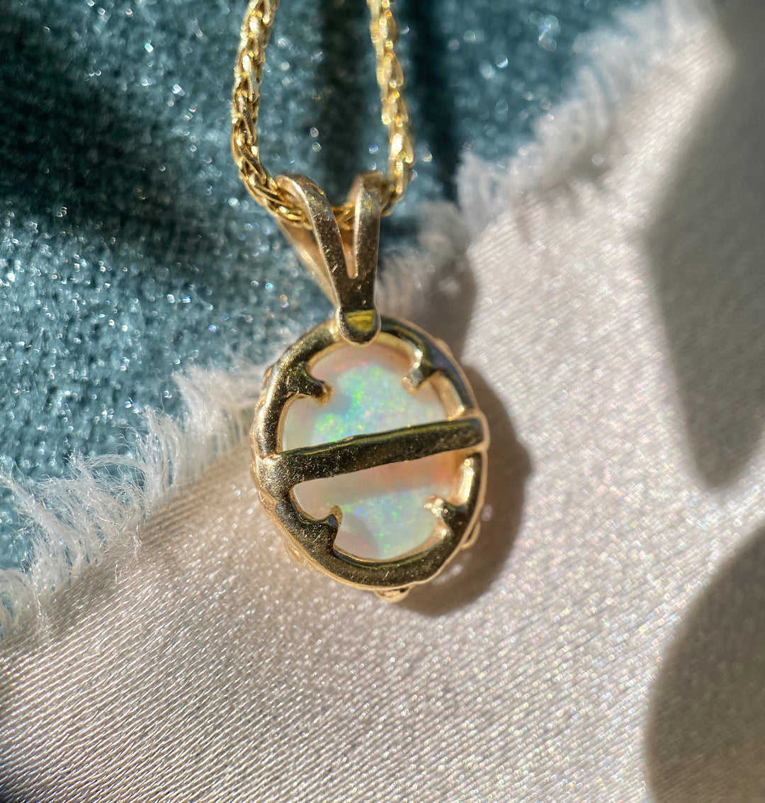 Vintage 90’s Opal Pendant in 14k Yellow Gold