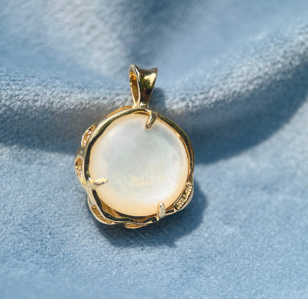 Mabe Pearl and White Topaz Accents Pendant in 14k Yellow Gold