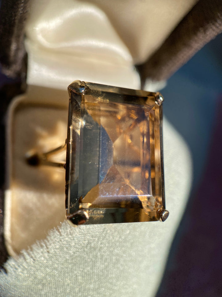 Vintage Brown Topaz Ring in 14k Yellow Gold