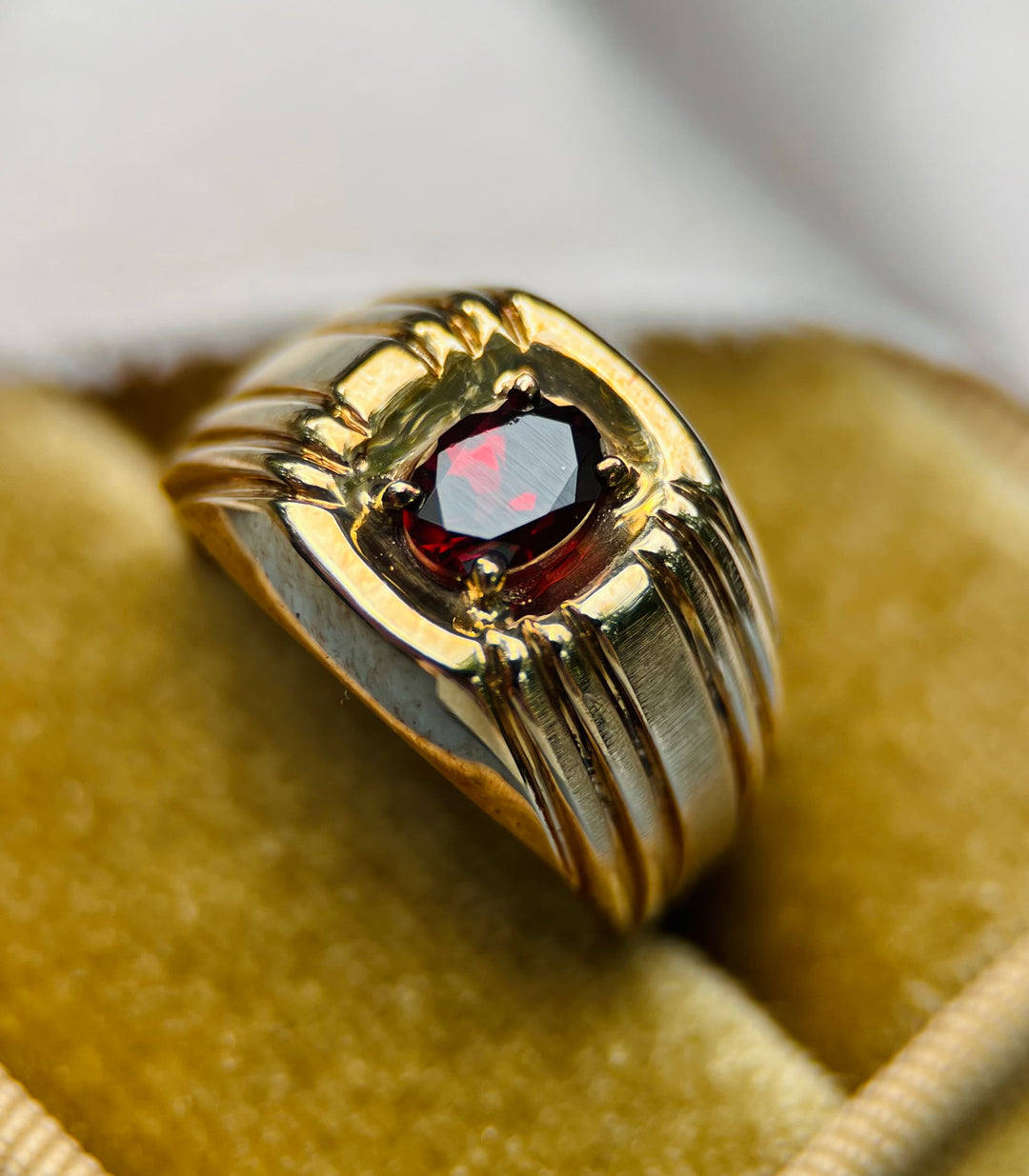 Vintage 1980’s Garnet Ring in 10k Yellow Gold