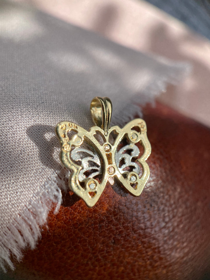 Catching Butterflies Pendant in 14k Yellow Gold