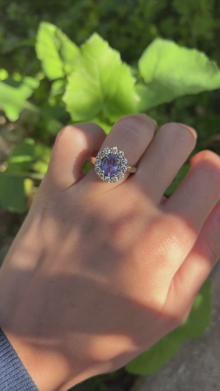 90’s Vintage Lavender Tanzanite and Diamond Ring in 14k Yellow Gold with TCW: 2.48