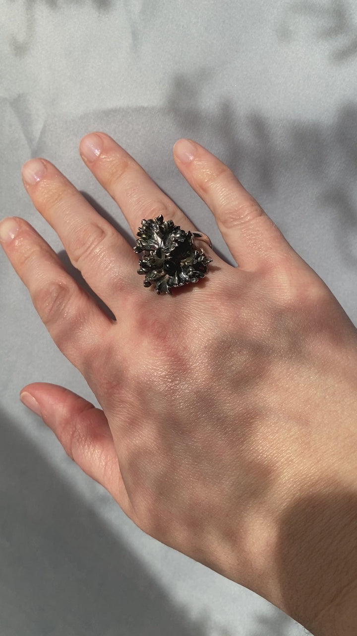 Vintage 1970s Brutalist Onyx Ring in Sterling Silver Size 8.25