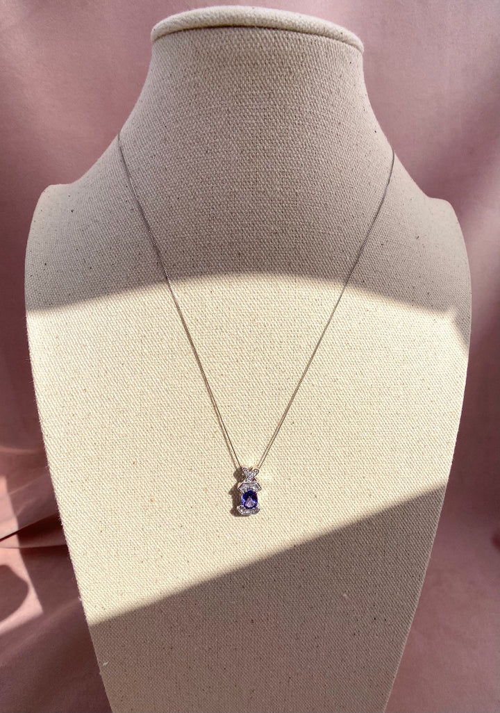 High Quality Estate 1.67tcw Natural Tanzanite and Diamond 18k Pendant